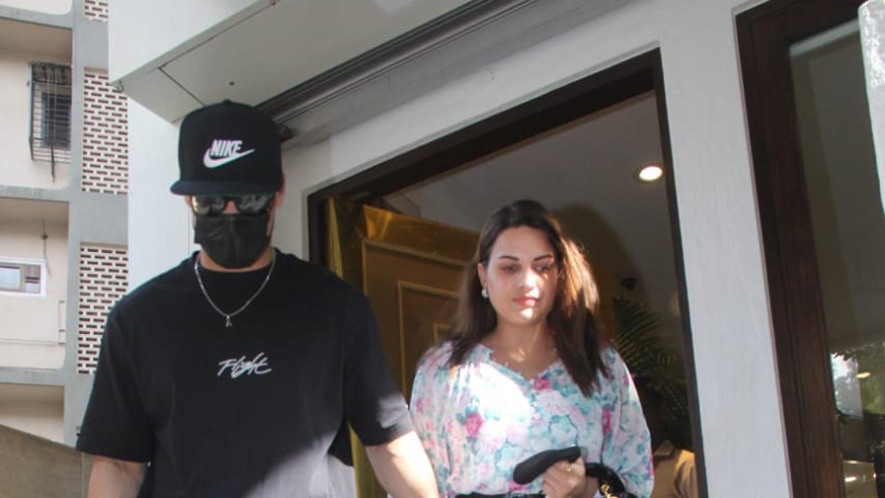 Asim Riaz and Himanshi Khurana spotted at Manish Malhotra’s store, spark wedding rumours